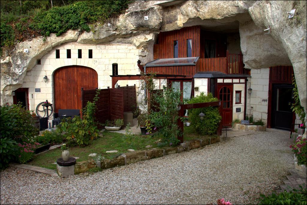 Les Troglos De Beaulieu Лош Экстерьер фото